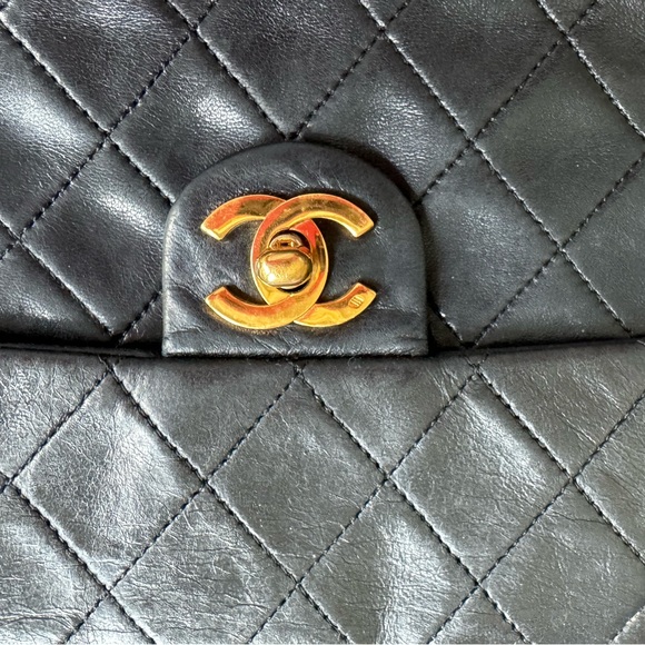 Chanel Vintage Quilted Square Single Flap Handbag Lambskin Black Great Condition - Picture 14 of 16